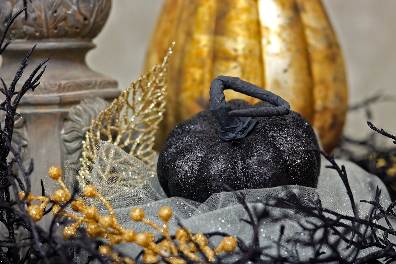 Black Crow Gothic Centerpiece