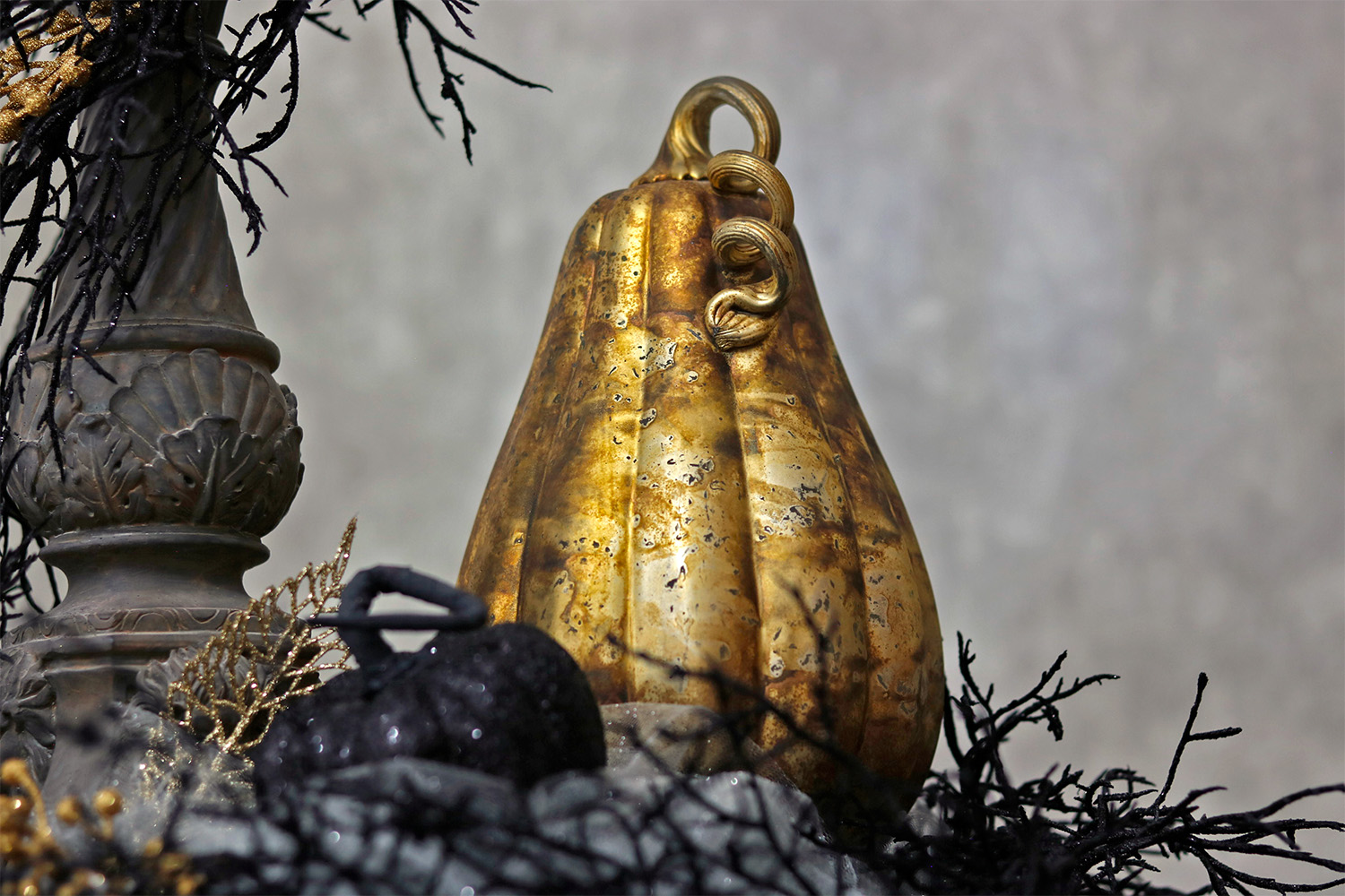 Black Crow Gothic Centerpiece