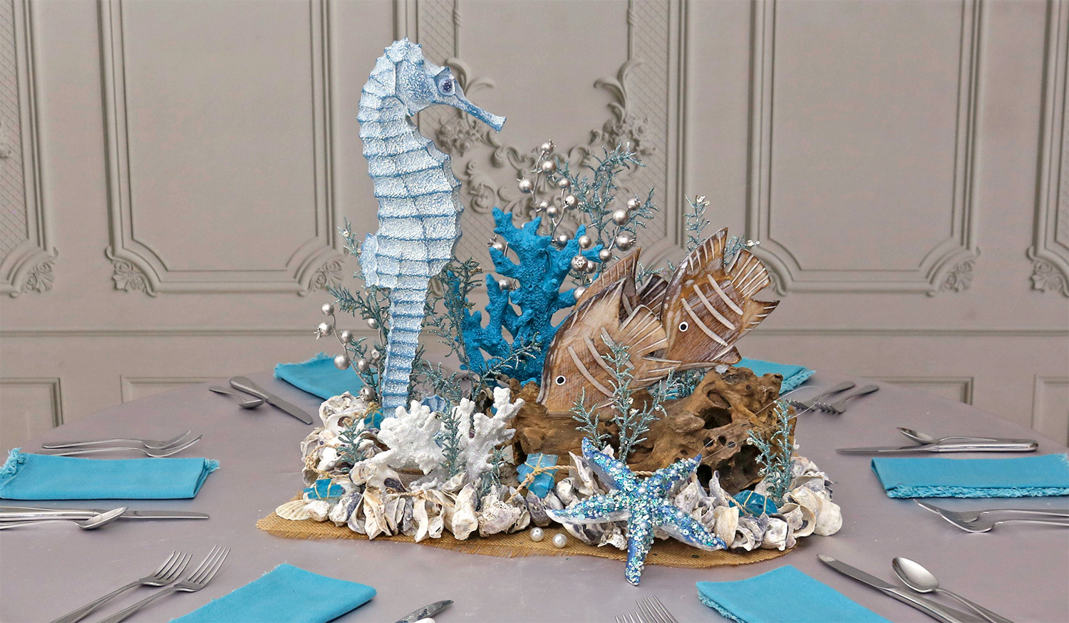 Ocean Bubbles Seahorse Centerpiece